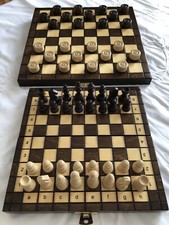 STUPENDA SCACCHIERA, SCACCHI E