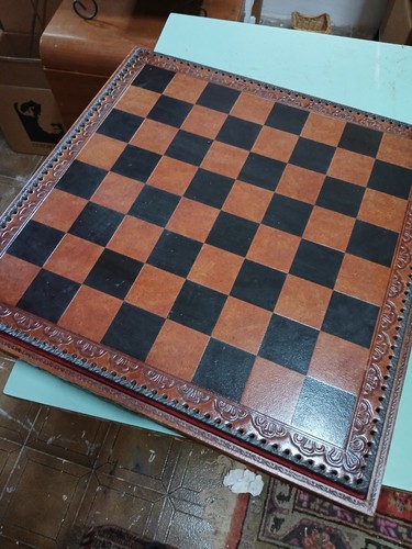 Scacchiera legno con - scacchiera, tema