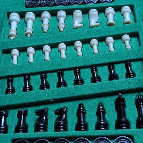 Set scacchi con scacchiera - set,